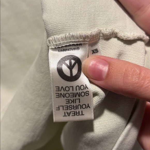 MADHAPPY balance in nature tshirt - Picture 4 of 4